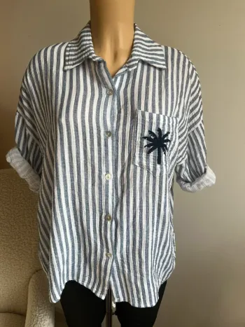 Chemise rayée bleu marine et blanche palmier, taille unique 100% coton