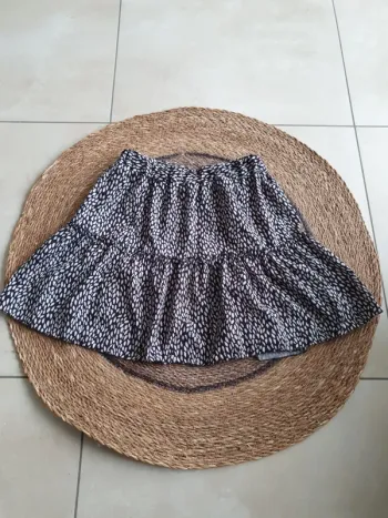 Jolie jupe léopard made in Italy taille unique