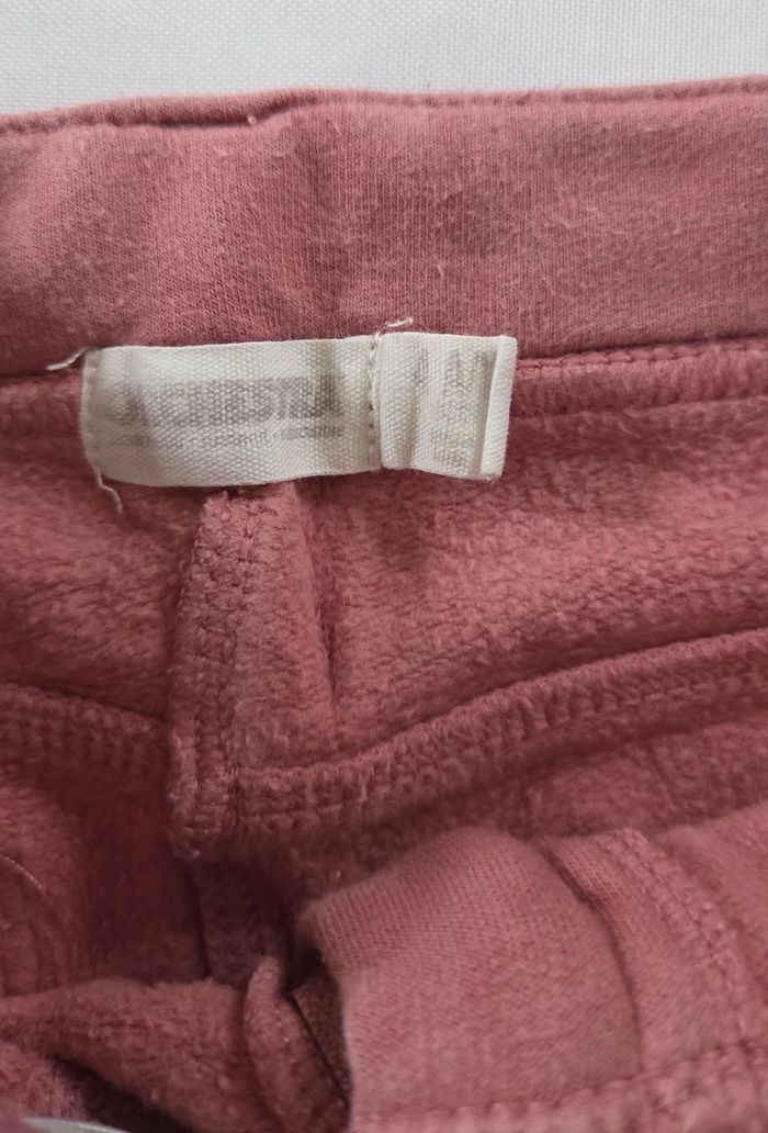 Lot de pantalons et 1 jupe  fille 4 ans - photo numéro 6