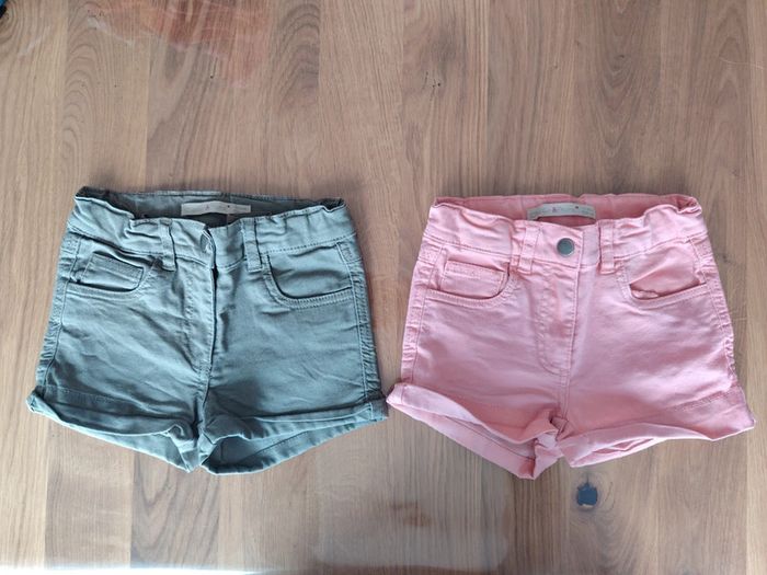 Lot de 2 shorts 4 ans