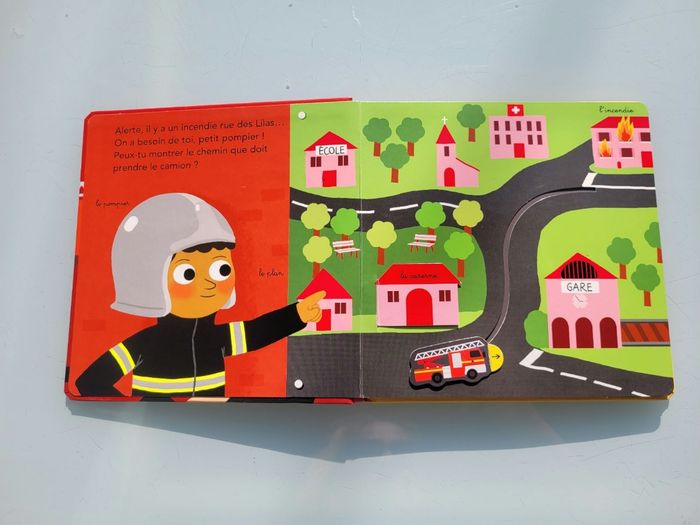 Livre animé Kididoc 👨‍🚒 Je suis un pompier 🚒 - photo numéro 3