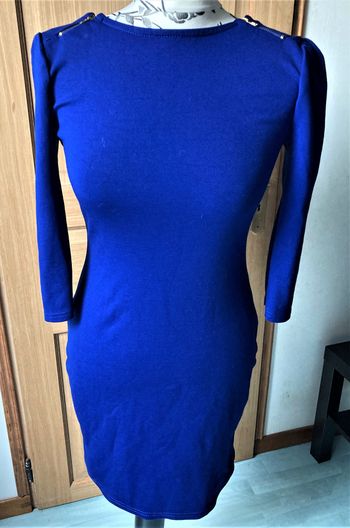 Robe dos échancré bleu roi taille 38/40