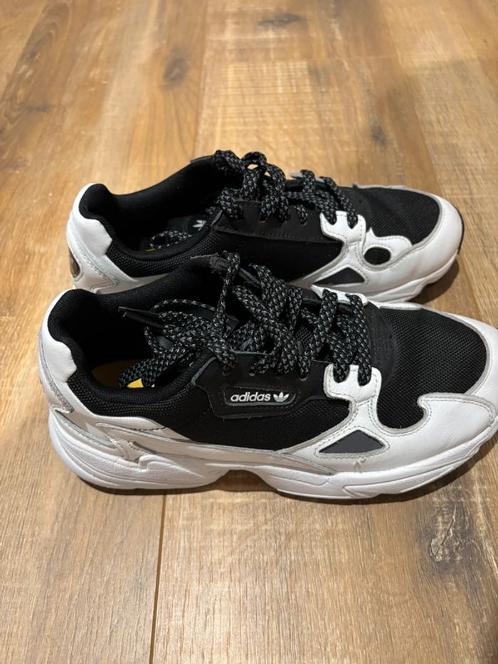 Basket Adidas - photo numéro 2