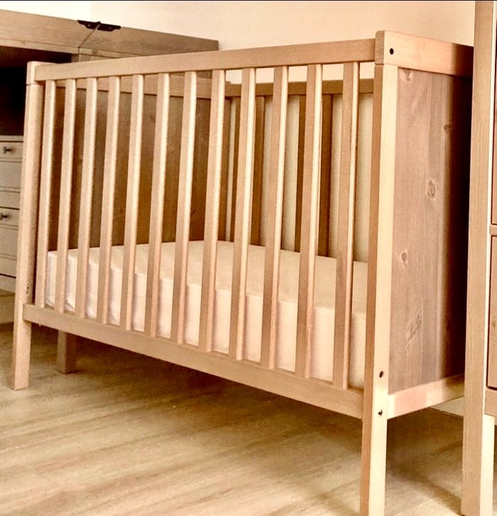 Lit à barreaux + matelas - photo numéro 2