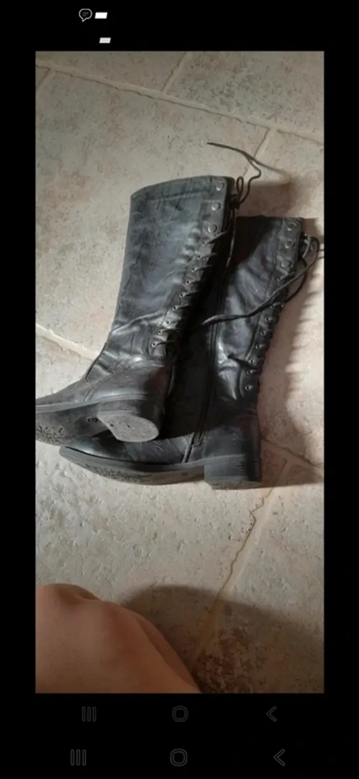 Bottes noires a lacets derrière - photo numéro 2