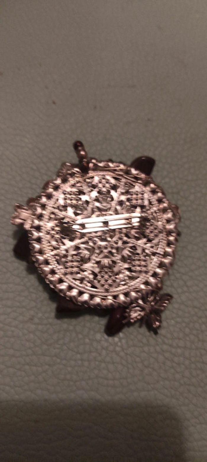 Broche faite main - photo numéro 2