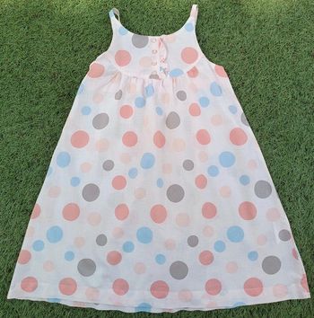 Très belle petite robe à bretelles légère