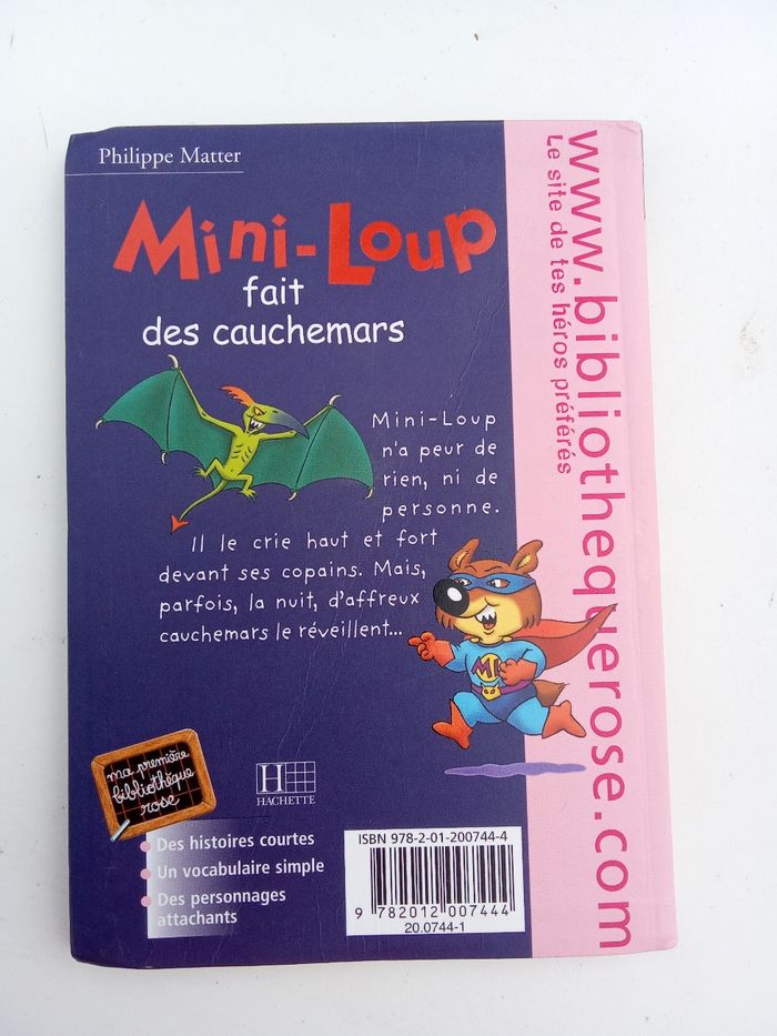 Livre ma première bibliothèque rose mini loup fait des cauchemars hachette  numéro 782 - photo numéro 2