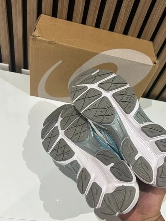 Asics GEL NYC Taille 40.5 - photo numéro 5