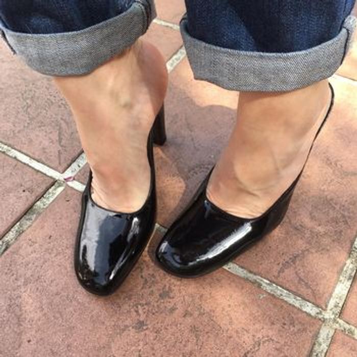 Mules en cuir vernis noir - photo numéro 2