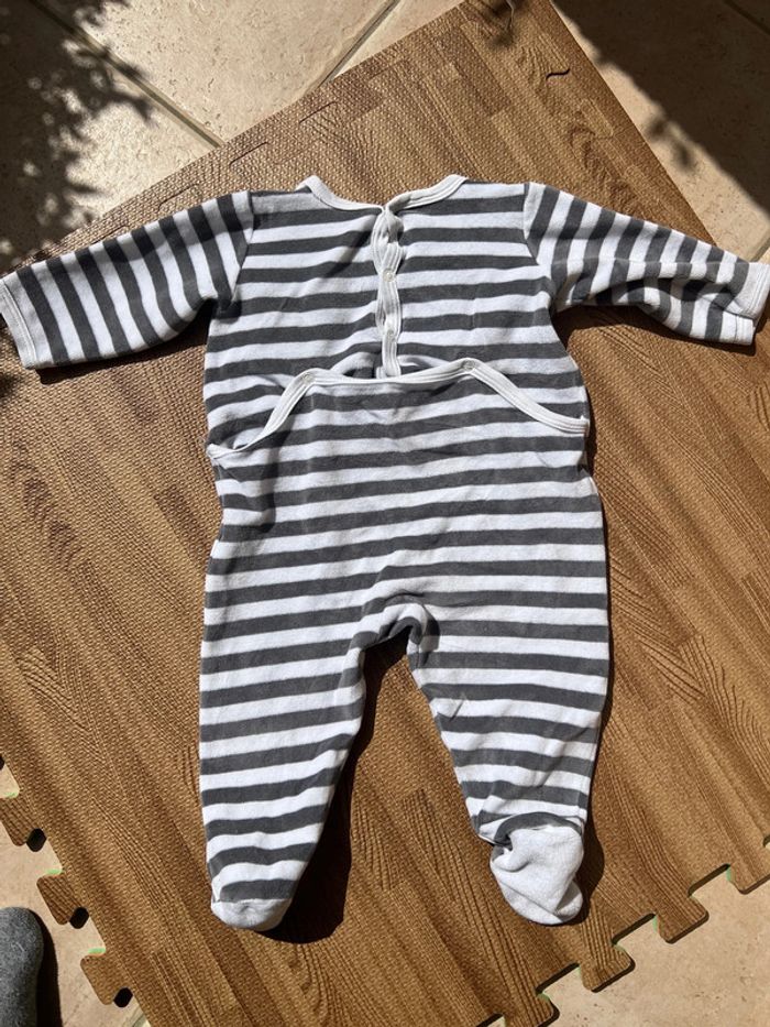 Pyjama 6 mois rayé - photo numéro 3