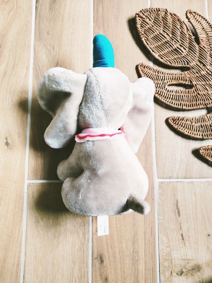 🐘 Peluche/ doudou Elephant Dumbo marque Euro Disney vintage - photo numéro 3