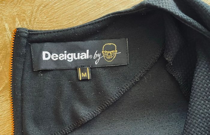 Robe noir « Desigual » taille M - photo numéro 3