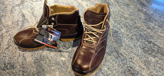Chaussures de sécurité en cuir  neuves homme Ergos