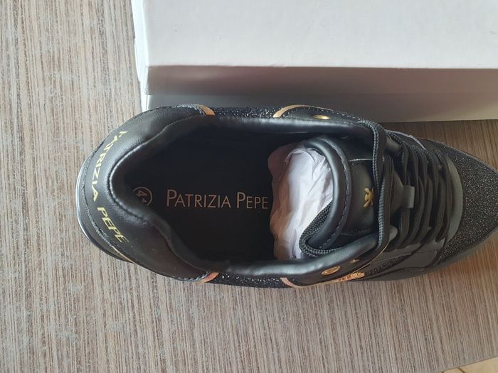 Magnifique paire de baskets Patrizia Pepe 🖤 - photo numéro 9