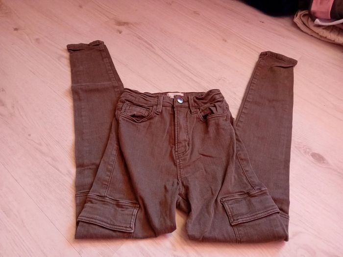 Jean skinny kaki taille 32