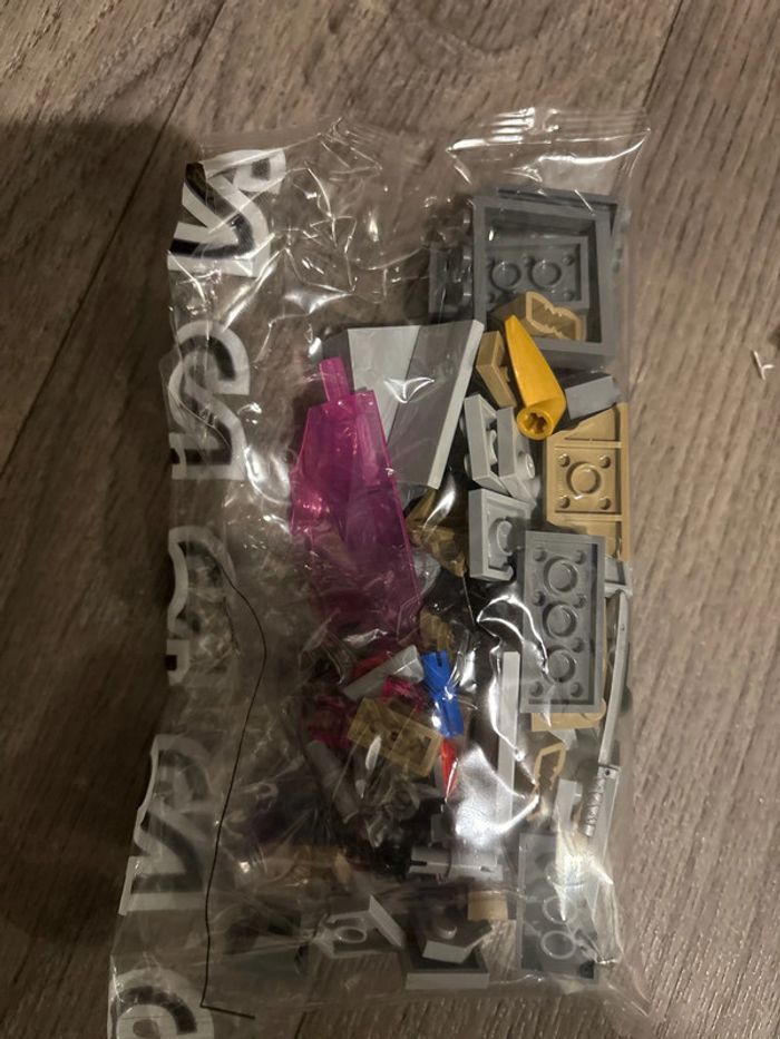 Lego Ninjago en vrac avec boites et pièces manquantes dans les deux boîtes. Les sachets sont ouverts - photo numéro 6