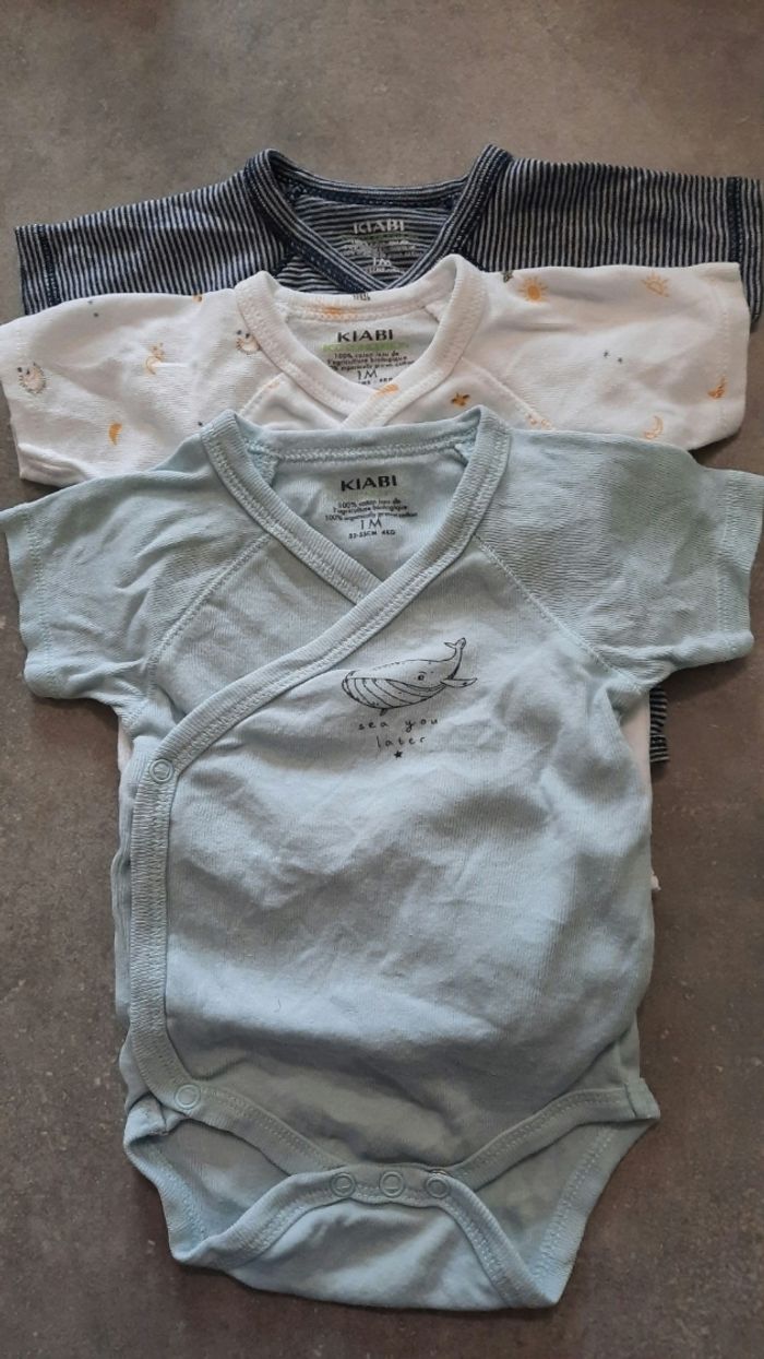 Lot de 3 bodies 1 mois
