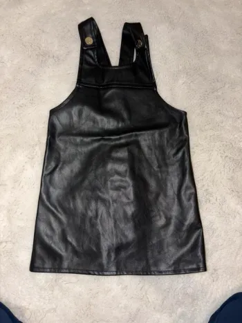 Robe en simili cuir