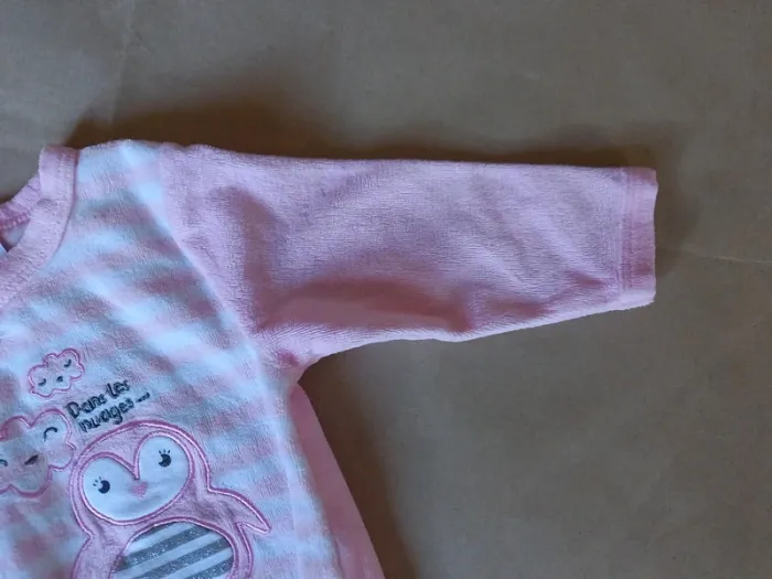 Pyjama / grenouillère velours 6 Mois - photo numéro 5