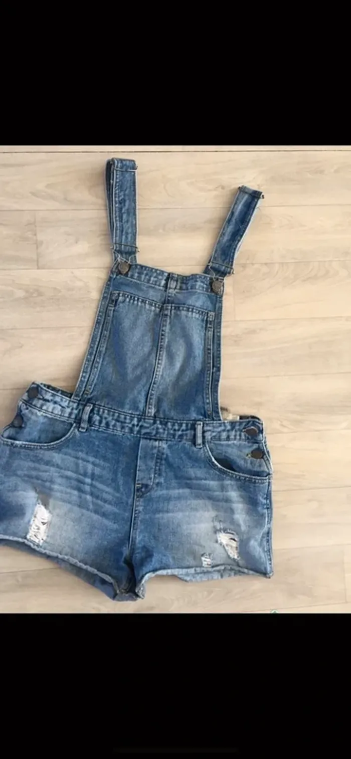 Salopettes short en jeans - photo numéro 2
