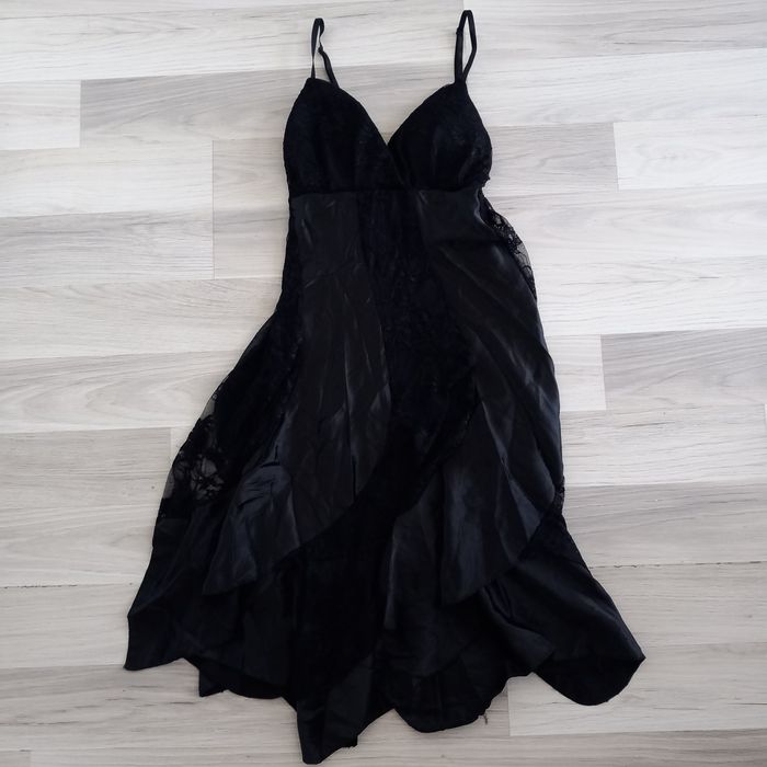 Robe de soirée noire à bretelles taille 38