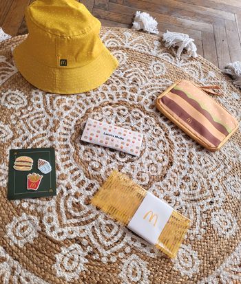 Bob chapeau pochette mcdonald's