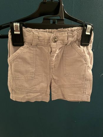 Très beau short pour bébé garçon