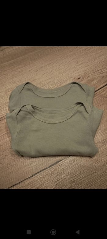 Lot 2 bodies manches longues, taille 6mois, collection 2025
