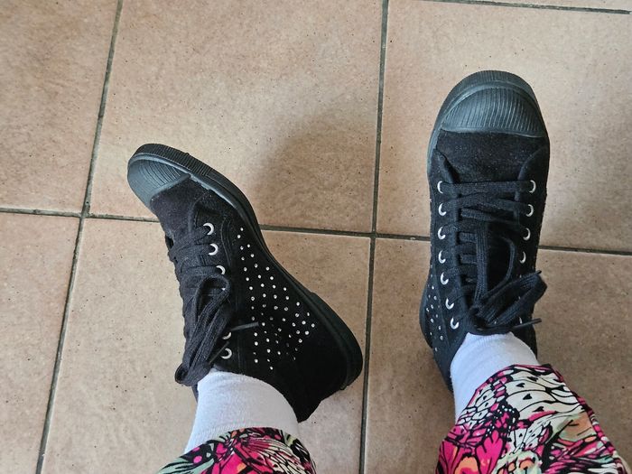 Bottines neuves en 37 - photo numéro 3