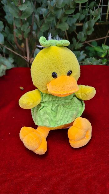 Canard peluche doudou  "patrelle" jaune et vert
