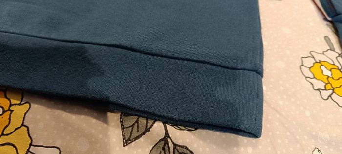 Pull bleu foncé 12 ans - photo numéro 5