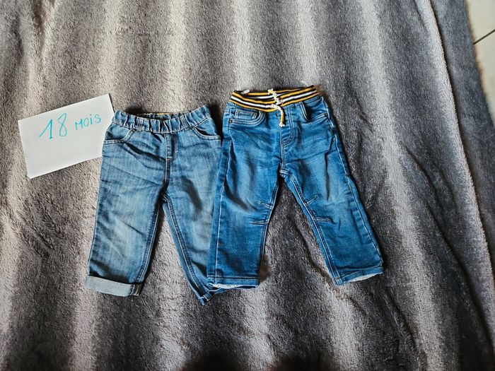 Lot de 2 jeans 18 mois