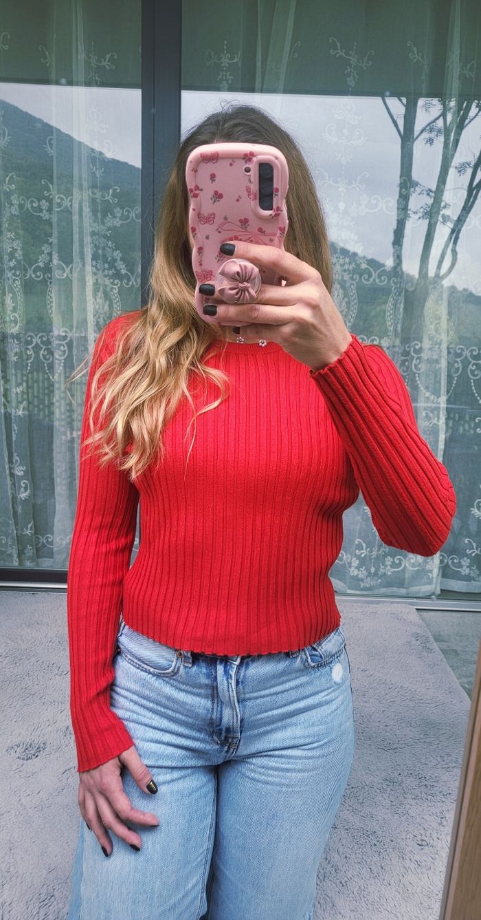 Pull rouge léger - photo numéro 2