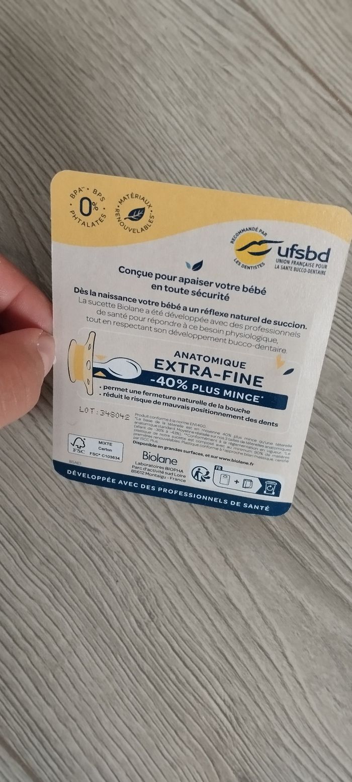 Tétine biolane 0/6 mois neuf - photo numéro 2