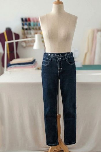 Jean 1.2.3 Bleu Foncé / Brut - Taille 36 - Détails Brodés