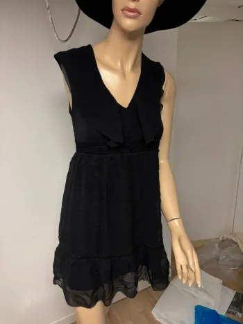 Robe Sezane Neuve avec Étiquette - Taille 36 - Soie Noire