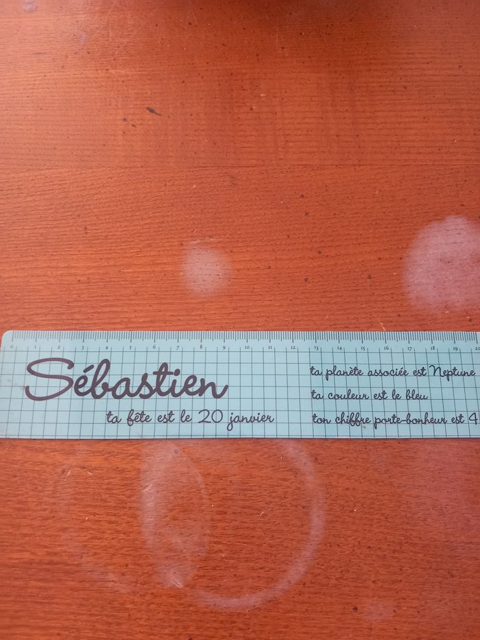 Regle 20 cm. Sébastien