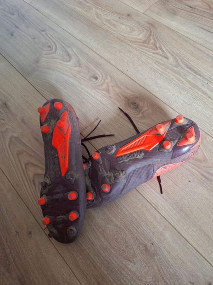 Chaussures de foot crampons - photo numéro 4