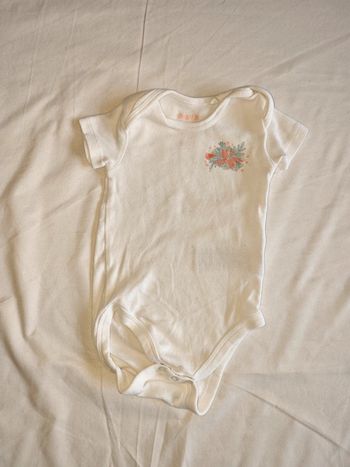 Bodie courtes manches Lupilu 6-9 mois