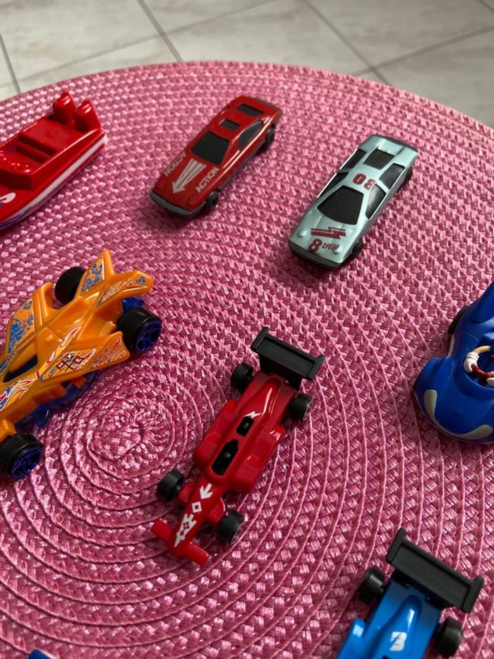 Lot de 8 voitures et 2 bateaux - photo numéro 3