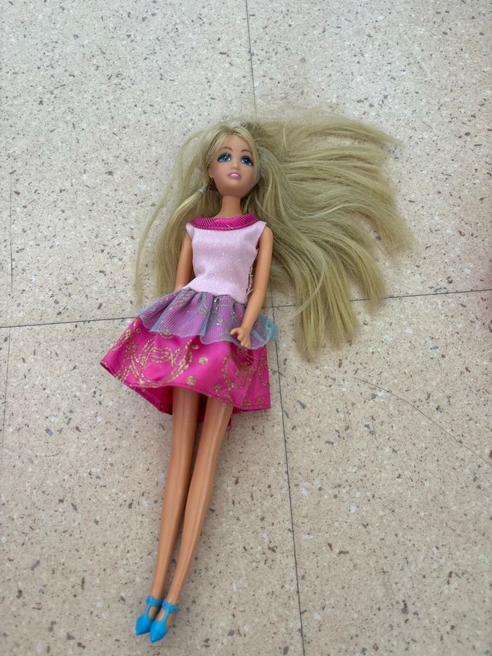 Poupée barbie