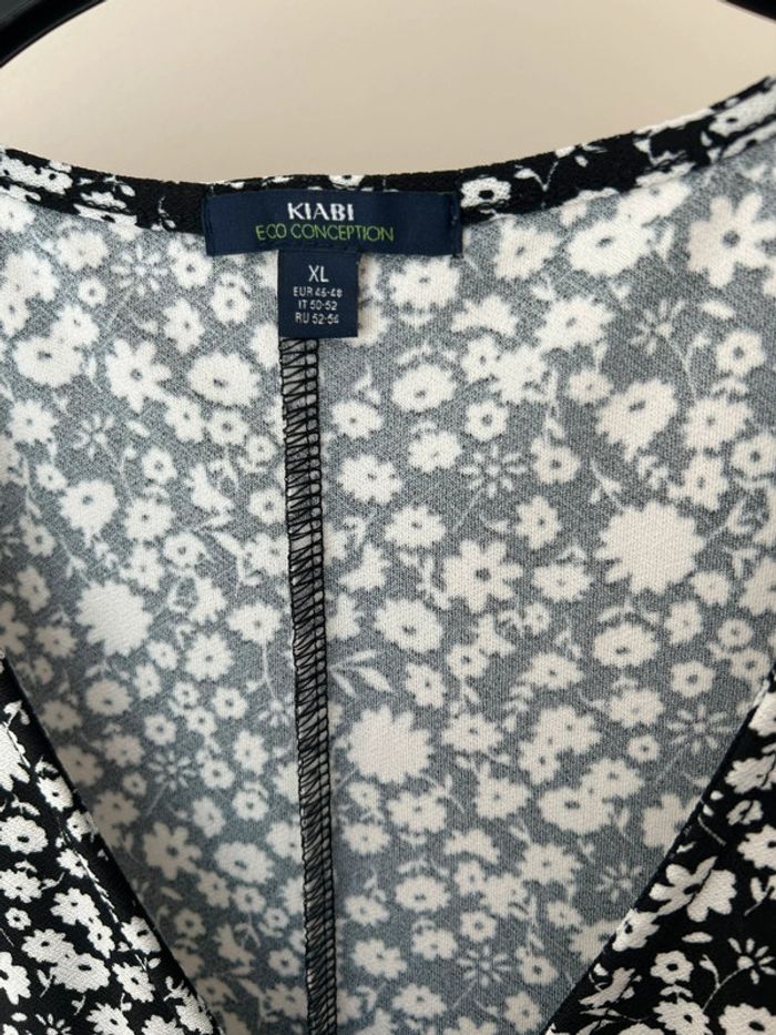 Robe à fleurs • Kiabi • taille XL - photo numéro 2