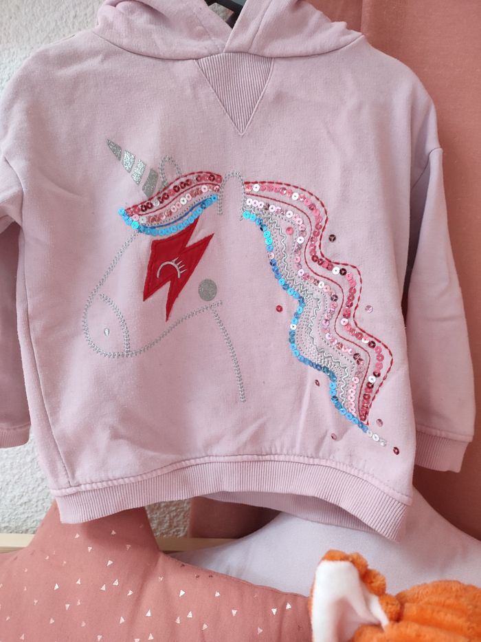 Sweat Licorne avec sequins - 2 ans - Bon état - Du pareil au même - photo numéro 2