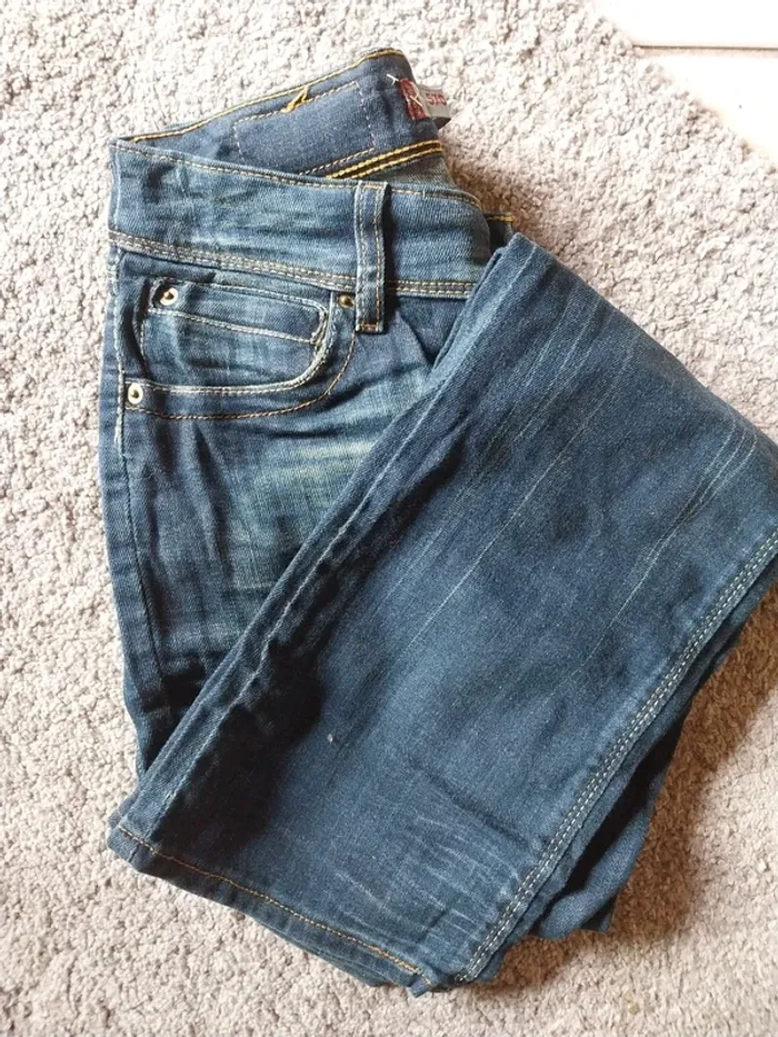 Jean's Levis 570 . 26/32 - photo numéro 3