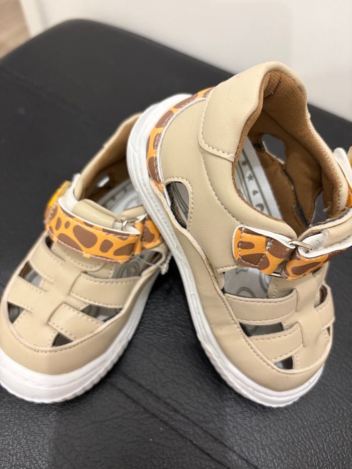 Chaussure bébé - photo numéro 2