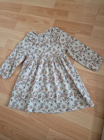 Robe primark 12-18 mois