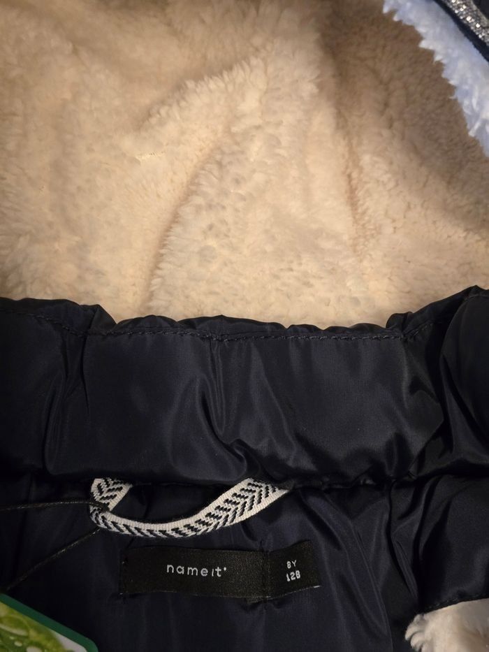 NEUVE (non portée) 🏷😍🥰🩷sublime  DOUDOUNE CHAUDE  (automne/hiver)  8 ANS fille 🩷🩷😍👌👌 - photo numéro 7