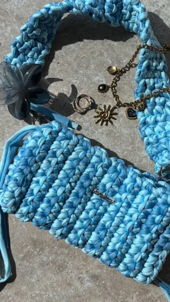 Sac crochet bicolore bleu