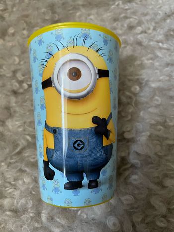 Verre les minions